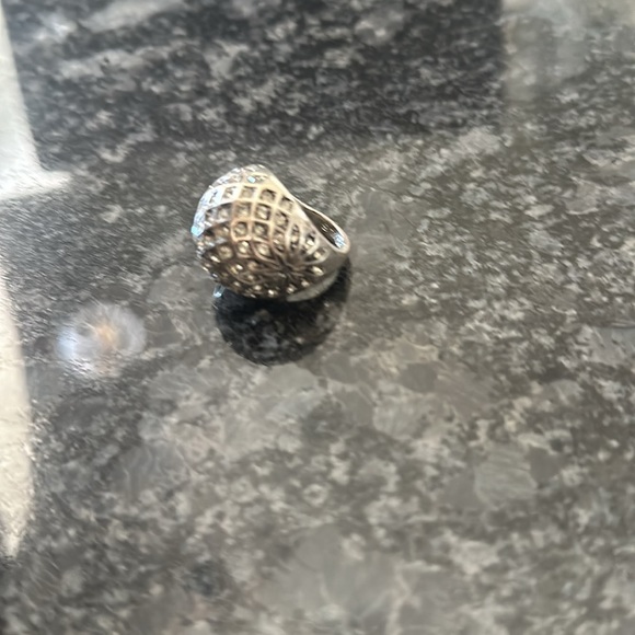 Fossil rhinestones ring I would say size 8 a few rhinestones missing not notice - Picture 3 of 3